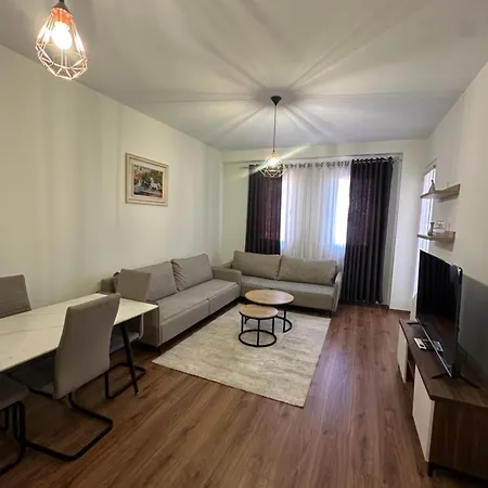 Shirzana White Palace, Appartement Patza-Kuqani